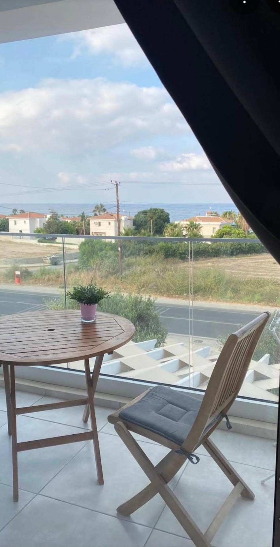 Blue Seaview Appartments Paphos Exterior photo